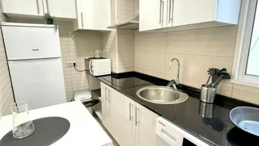 Rooms in Madrid Salamanca - photo 8