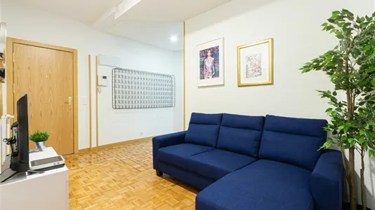 Houses in Madrid Chamberí - photo 4