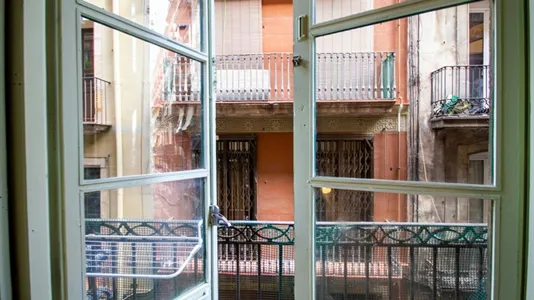 Rooms in Barcelona Ciutat Vella - photo 6