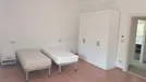 Room for rent, Bologna, Emilia-Romagna, &lt;span class=&quot;blurred street&quot; onclick=&quot;ProcessAdRequest(13893780)&quot;&gt;&lt;span class=&quot;hint&quot;&gt;See streetname&lt;/span&gt;[xxxxxxxxxxxxx]&lt;/span&gt;