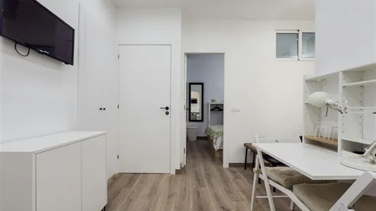 Apartments in Barcelona Ciutat Vella - photo 5