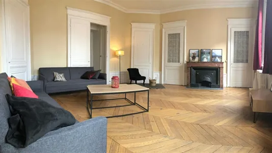 Rooms in Lyon - photo 2