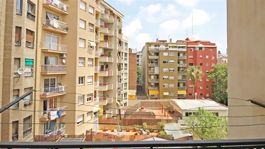 Rooms in Barcelona Eixample - photo 9