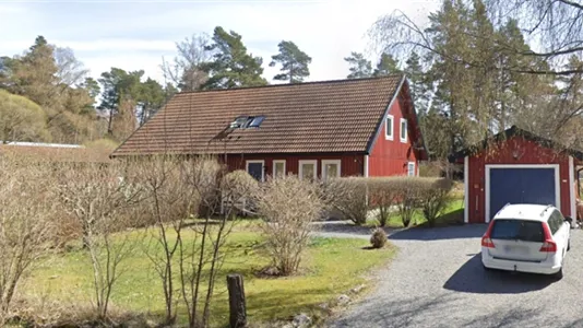 Houses in Uppsala - photo 1