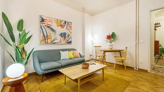 Houses in Athens Exarchia - photo 2