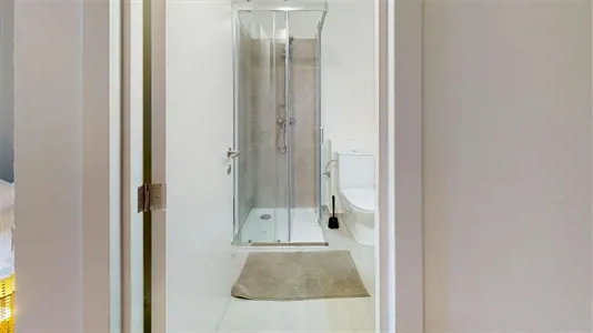Rooms in Brussels Vorst - photo 3