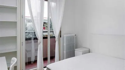 Room for rent in Milano Zona 5 - Vigentino, Chiaravalle, Gratosoglio, Milan