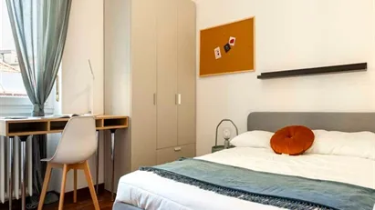 Room for rent in Milano Zona 4 - Vittoria, Forlanini, Milan