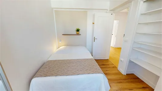 Rooms in Paris 17ème arrondissement - photo 3