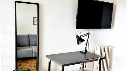 Rooms in Madrid Moncloa-Aravaca - photo 2