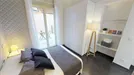 Room for rent, Lille, Hauts-de-France, &lt;span class=&quot;blurred street&quot; onclick=&quot;ProcessAdRequest(10307115)&quot;&gt;&lt;span class=&quot;hint&quot;&gt;See streetname&lt;/span&gt;[xxxxxxxxxxxxx]&lt;/span&gt;