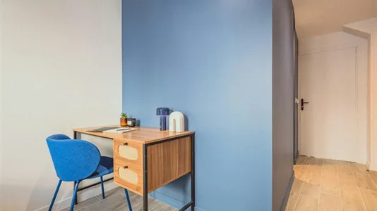 Rooms in Bobigny - photo 2