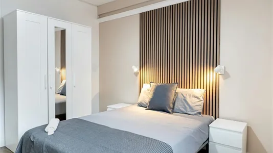 Rooms in Madrid Ciudad Lineal - photo 2
