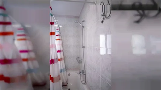 Rooms in el Camí de Vera - photo 8