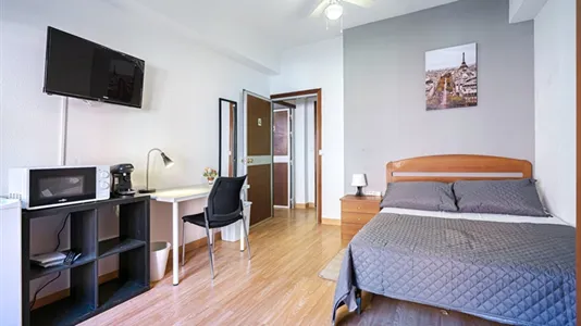 Rooms in Alcalá de Henares - photo 6