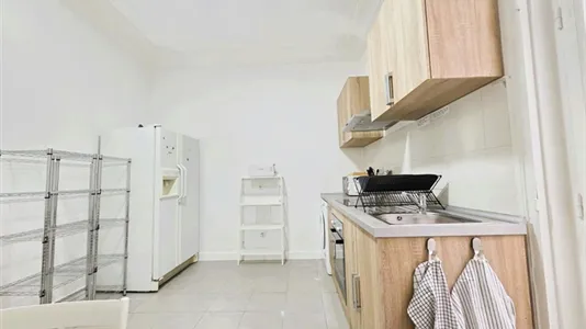 Rooms in Madrid Centro - photo 10