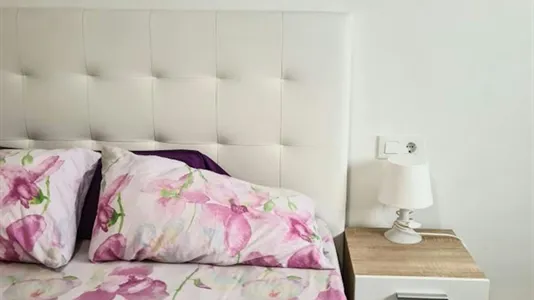 Rooms in el Camí de Vera - photo 6