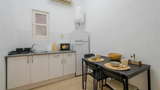 Rooms in Madrid Salamanca - photo 8