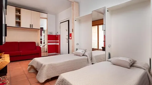Apartments in Milano Zona 2 - Stazione Centrale, Gorla, Turro, Greco, Crescenzago - photo 4