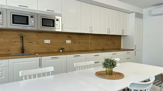 Rooms in Madrid San Blas - photo 8