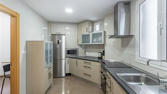 Rooms in Granada - photo 8