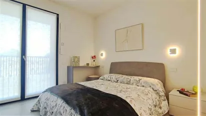Room for rent in Milano Zona 8 - Fiera, Gallaratese, Quarto Oggiaro, Milan