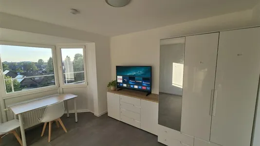 Apartments in Dusseldorf - photo 2