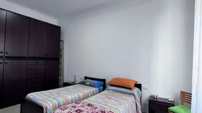 Room for rent in Milano Zona 4 - Vittoria, Forlanini, Milan