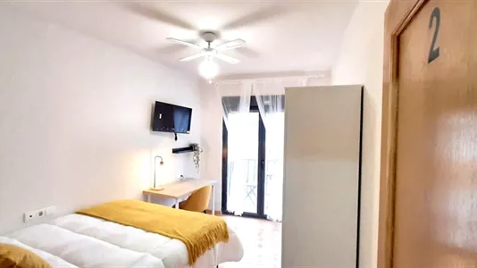 Rooms in León - photo 1