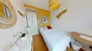 Room for rent, Lyon, Auvergne-Rhône-Alpes, &lt;span class=&quot;blurred street&quot; onclick=&quot;ProcessAdRequest(10516829)&quot;&gt;&lt;span class=&quot;hint&quot;&gt;See streetname&lt;/span&gt;[xxxxxxxxxxxxx]&lt;/span&gt;