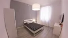 Room for rent, Florence, Toscana, &lt;span class=&quot;blurred street&quot; onclick=&quot;ProcessAdRequest(7733960)&quot;&gt;&lt;span class=&quot;hint&quot;&gt;See streetname&lt;/span&gt;[xxxxxxxxxxxxx]&lt;/span&gt;