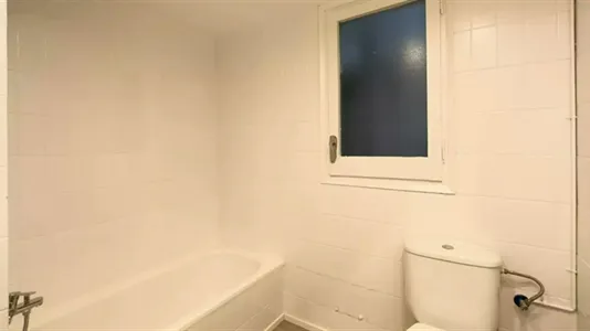 Rooms in Barcelona Eixample - photo 9