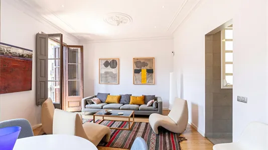 Apartments in Barcelona Eixample - photo 2