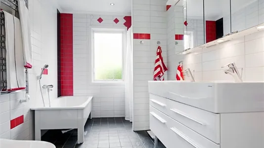 Houses in Nacka - photo 5