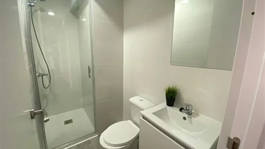 Rooms in Adaro - photo 7