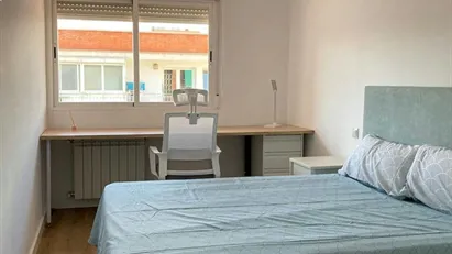 Room for rent in Madrid Fuencarral-El Pardo, Madrid