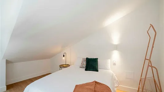 Rooms in Madrid Centro - photo 9