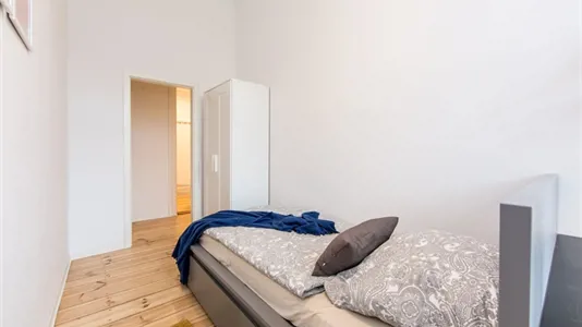 Rooms in Berlin Lichtenberg - photo 2