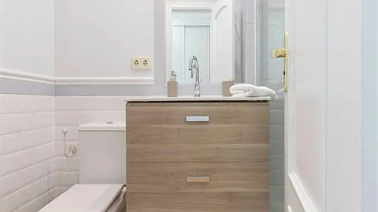 Rooms in Madrid Centro - photo 6