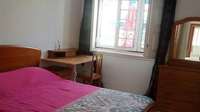 Room for rent in Almada, Setúbal (Distrito)