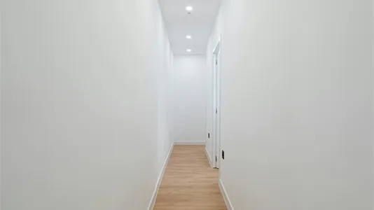 Rooms in Madrid Centro - photo 9