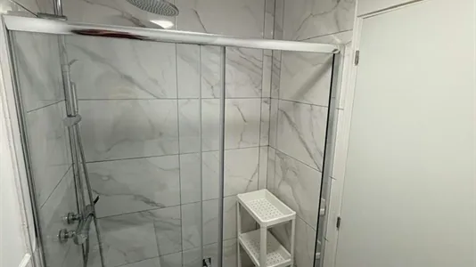 Rooms in Valencia Ciutat Vella - photo 8