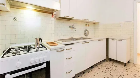 Rooms in Roma Municipio VIII – Appia Antica - photo 6