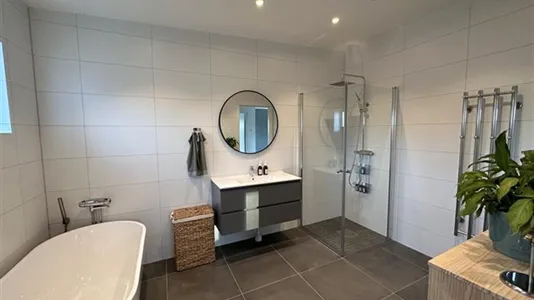 Houses in Österåker - photo 5