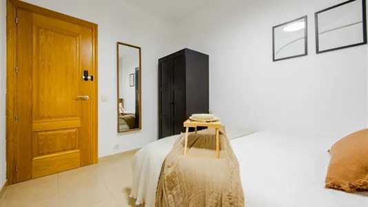 Rooms in Madrid Retiro - photo 4