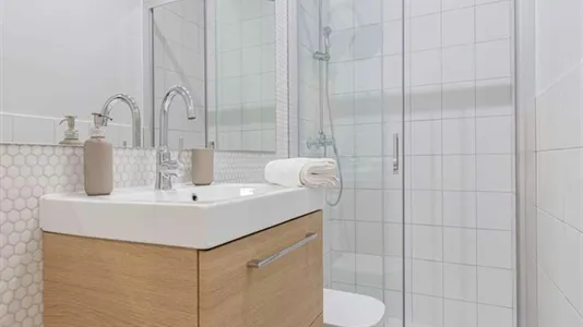 Rooms in Madrid Centro - photo 4