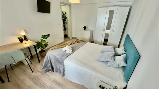 Rooms in Zaragoza - photo 2