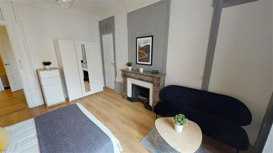 Rooms in Lyon - photo 2