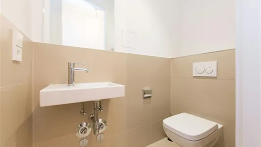 Rooms in Berlin Mitte - photo 9