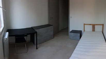 Room for rent in Milano Zona 9 - Porta Garibaldi, Niguarda, Milan